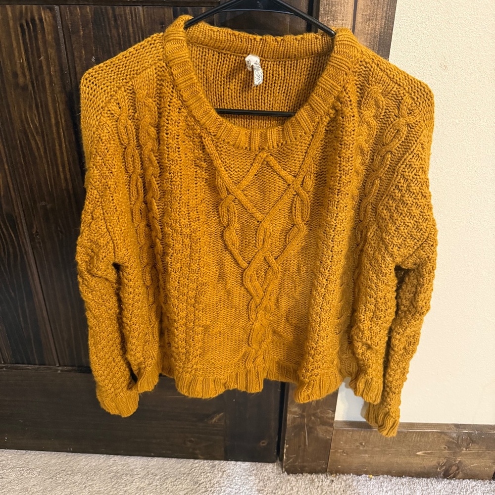Long sleeve sweater